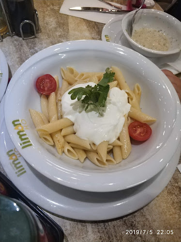 LimonH2O cafe bistro