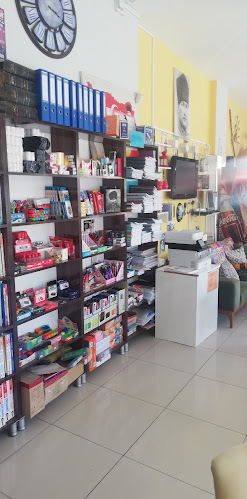 Efe Kitap Kafe Burhaniye - Gastronomi ve konaklama