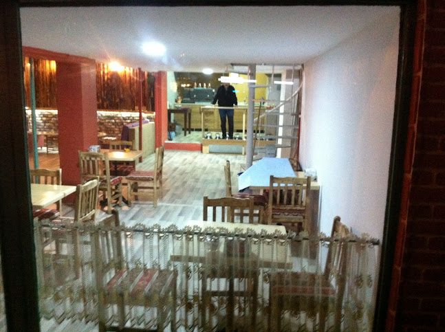 İsli Demlik Közde Kahve - Gastronomi ve konaklama