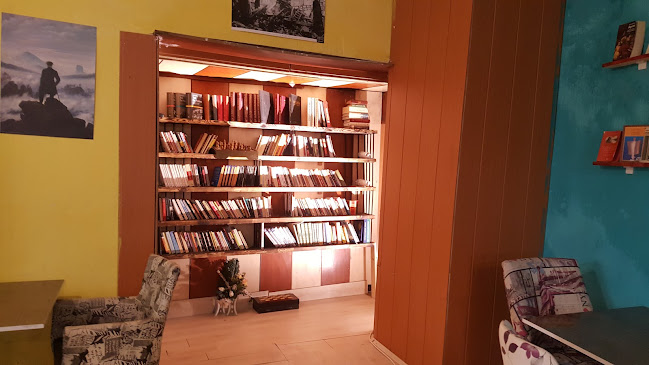 Opinii despre Cervantes Kitap Cafe în Ağrı Merkez - Gastronomi ve konaklama