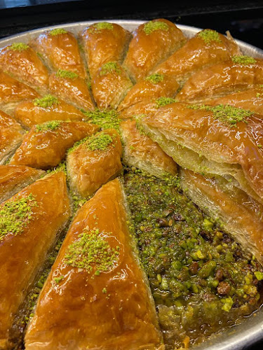 Opinii despre Coşmanlar Pasta & cafe în Adana - Gastronomi ve konaklama