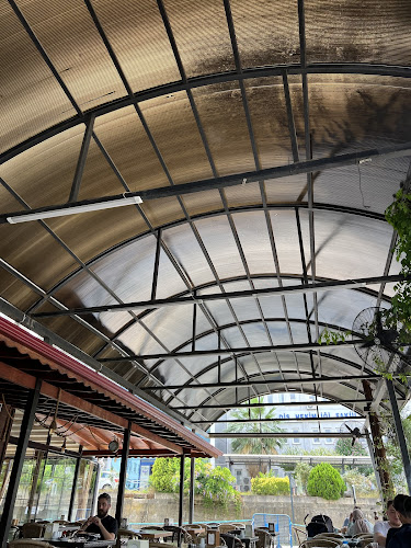 Opinii despre Farabi Cafe & Restorant în Trabzon Merkez - Gastronomi ve konaklama