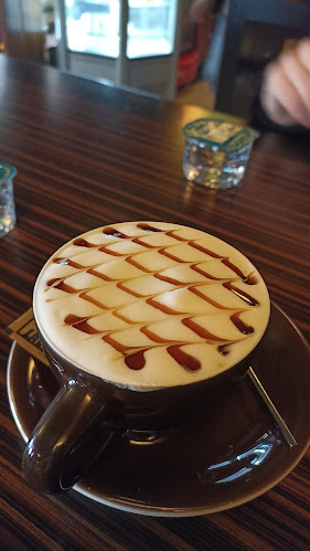 Opinii despre Best Coffee House în Bayrampaşa - Gastronomi ve konaklama