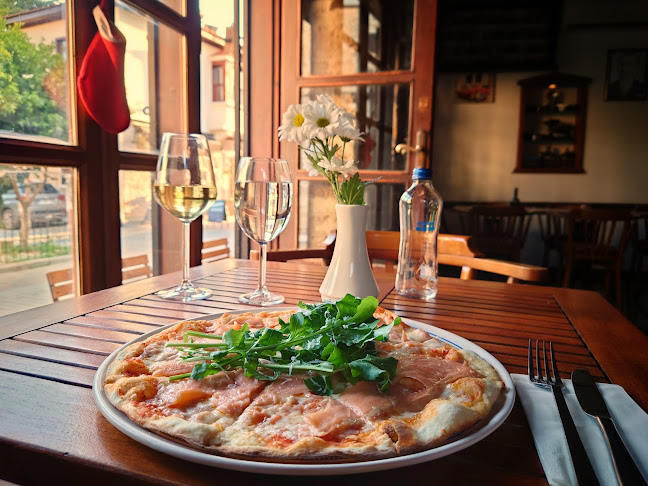 Karaf Bistro Kaleiçi