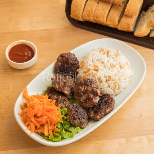 Dikilitaş Köftecisi - Beşiktaş