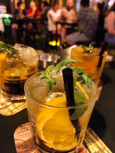 Bear and Beer Cafe Bistro - İzmir