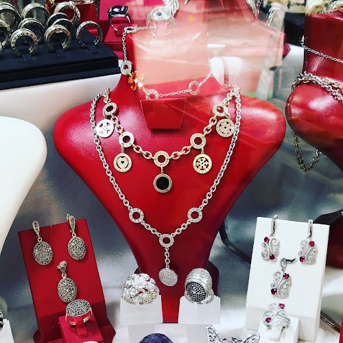 19 Mayıs Caddesi, Aşçılar Sk. No:3/B, 34394 Şişli, Türkiye