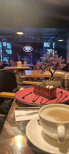 Opinii despre Hayal Kahvesi Sakarya în Serdivan - Gastronomi ve konaklama