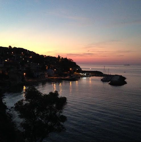 Opinii despre Falez Cafe în Mudanya - Gastronomi ve konaklama