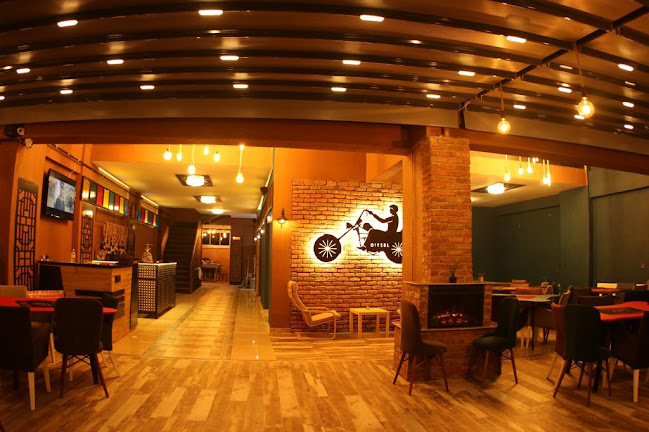 DIESEL HOUSE Cafe ve Oyun Salonu - Gastronomi ve konaklama