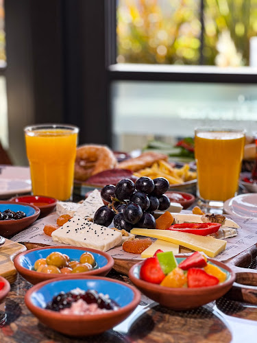 The Hunger Kıyı İstanbul