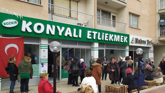 Comentarii opinii despre BOZKIR KONYALI ETLİEKMEK & BURGER 42