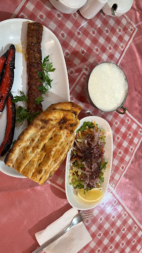 Altın Şiş Kebap Salonu
