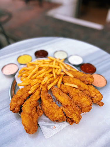 Juste Fried Chicken - Gastronomi ve konaklama