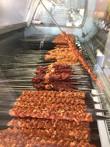 Opinii despre AKÇA KEBAP LAHMACUN VE TOPLU YEMEK ORGANİZASYON în Osmaniye - Gastronomi ve konaklama