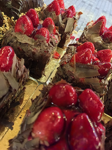 Nas Pastanesi, Adres:Kasımpaşa Mah, 1015. Sk. No:4, 35660 Menemen/İzmir