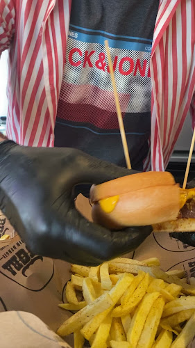 Opinii despre Buğra Burger Meydan în Trabzon - Gastronomi ve konaklama