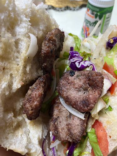 Beyzam Kokoreç - Gastronomi ve konaklama