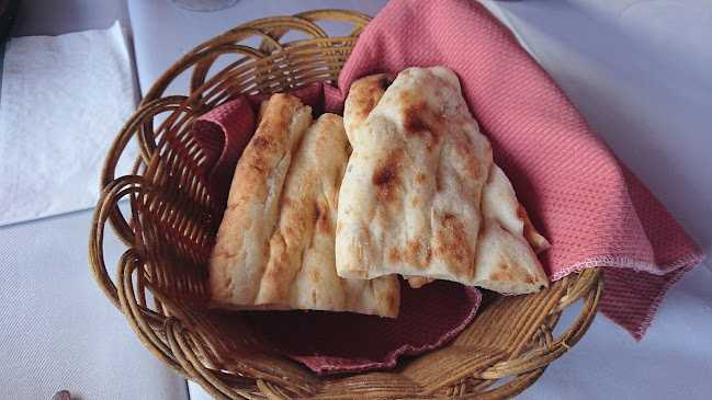 Opinii despre Omar Restaurant & Cafe în Fatih - Gastronomi ve konaklama