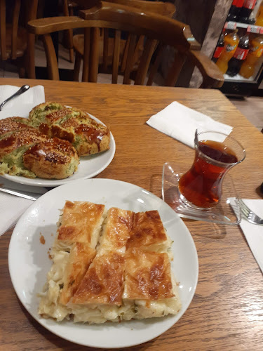 Opinii despre Tarihi Cerrahpaşa Fırını în Fatih - Gastronomi ve konaklama