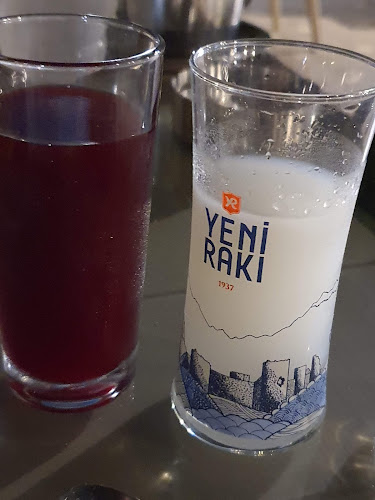 Kanasakal Koftecisi - Gastronomi ve konaklama