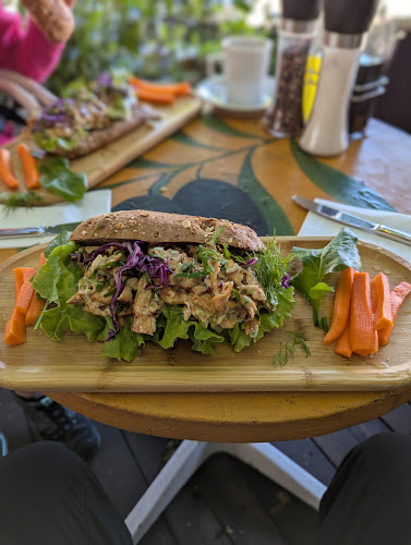 Opinii despre Köşe Kahve fethiye în Fethiye - Gastronomi ve konaklama