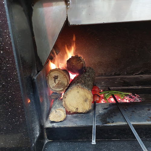 Comentarii opinii despre Güven Odun Kofte & Corba Salonu Salihli Odun Köfte