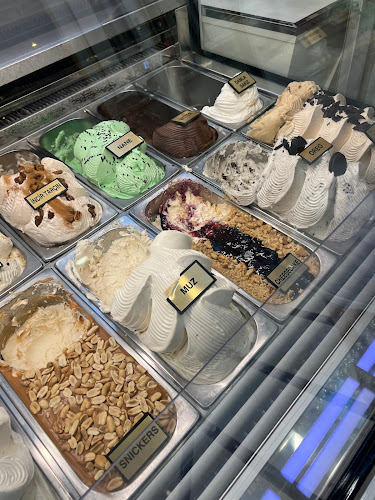 Opinii despre Gençler Dondurma în Yenimahalle - Gastronomi ve konaklama