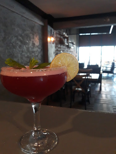 Roox Lounge - Gastronomi ve konaklama