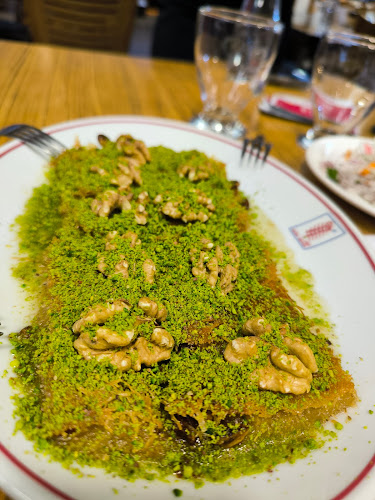 Özler Döner - Gastronomi ve konaklama