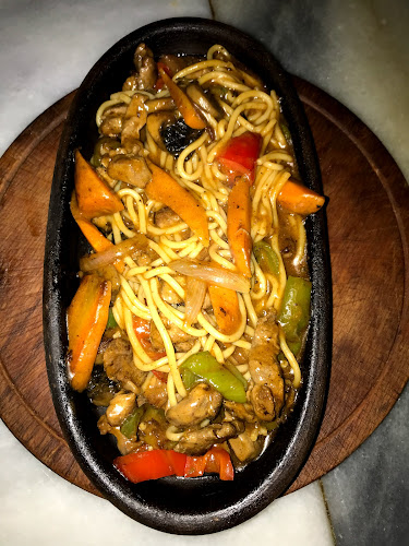 Comentarii opinii despre Bistro Şirin Cafe