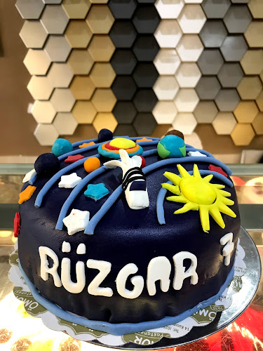 Ömür Pastanesi - Gastronomi ve konaklama