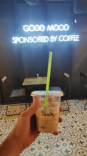 Comentarii opinii despre Pause Coffea-Küçükpark