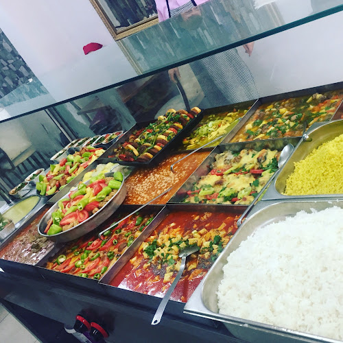 Opinii despre Bol kepçe restoran ev yemekleri în Küçükçekmece - Gastronomi ve konaklama