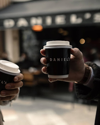Opinii despre Daniel’s Coffee Orhangazi în Orhangazi̇ - Gastronomi ve konaklama