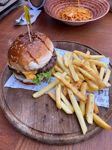 Piatto Lounge - Gastronomi ve konaklama