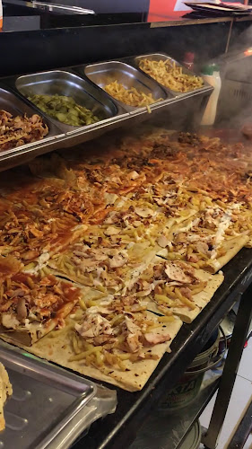 Opinii despre LEZZETİZ DÖNER TANTUNİ VE IZGARA în Kastamonu Merkez - Gastronomi ve konaklama