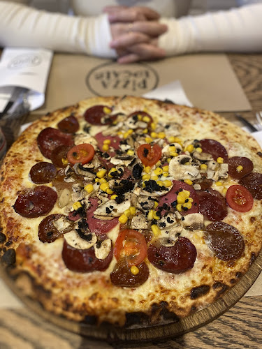 Ferit Tek Sokak, Moda Cd. No:2B, 34710