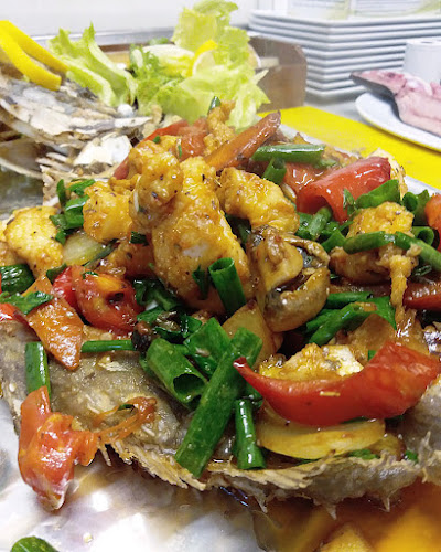 İhtiyar Balıkçı Restaurant - Gastronomi ve konaklama