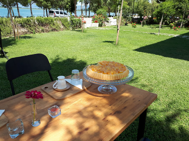 Beyaz Ev Lagom Kafe & Restoran - İzni̇k