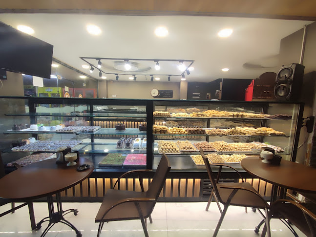 Opinii despre Firini By Simit în Ceyhan - Gastronomi ve konaklama