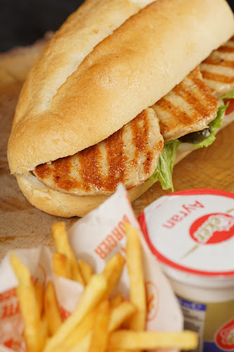 7 Köfte Burger - Gastronomi ve konaklama