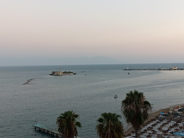 Yumurtalık Polis Plajı - Gastronomi ve konaklama