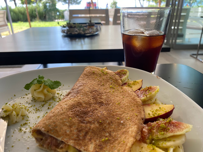 Beyaz Ev Lagom Kafe & Restoran - İzni̇k