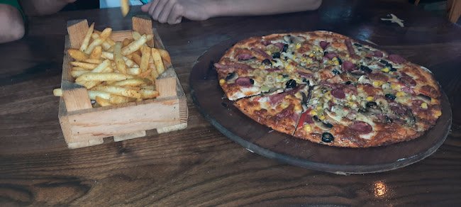 Opinii despre Miskin Fastfood în Erdemli - Gastronomi ve konaklama