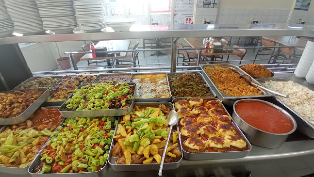 Opinii despre Sama Restaurant în Esenler - Gastronomi ve konaklama