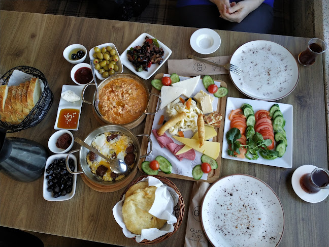 Comentarii opinii despre Gusto Port Restaurant & Cafe