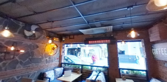 Comentarii opinii despre Life Station Cafe