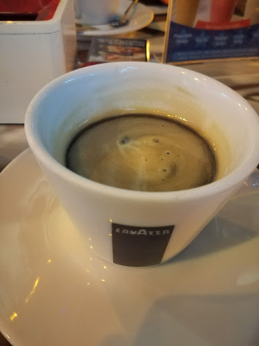 Opinii despre Best Coffee House în Bayrampaşa - Gastronomi ve konaklama