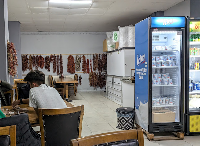 Kale Davaz & Ziyafet Pide salonu - Kale